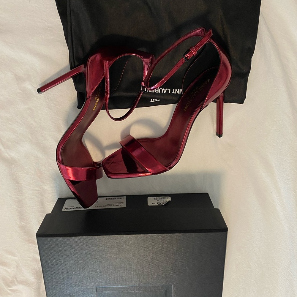 BRAND NEW SAINT LAURENT HEELS